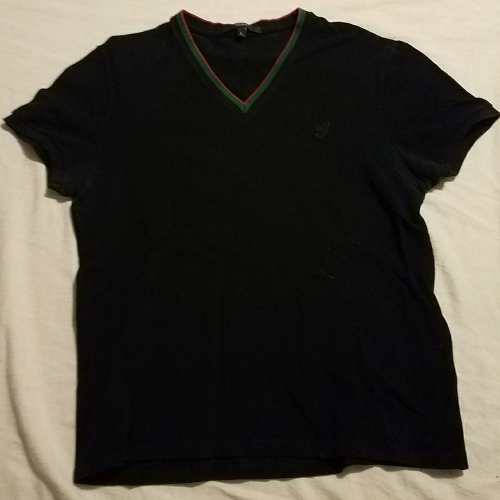 ✔ Black Large Gucci V-Neck T-shirt ✔
